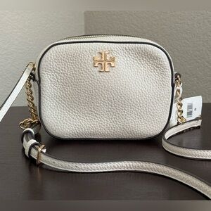 Tory Burch Cream Leather Crossbody Bag with Gold Accents. NWT